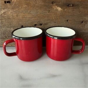 ilibi•NWT•2~Small Red Enamel Camp Mugs•Valentine’s Day Espresso~Hot Chocolate?❤️